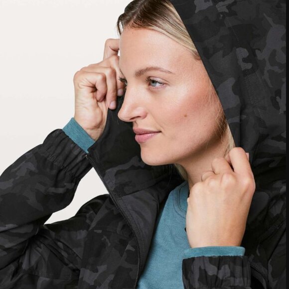 Lululemon Pack It Up Jacket Incognito Camo Multi Grey - Picture 2 of 9